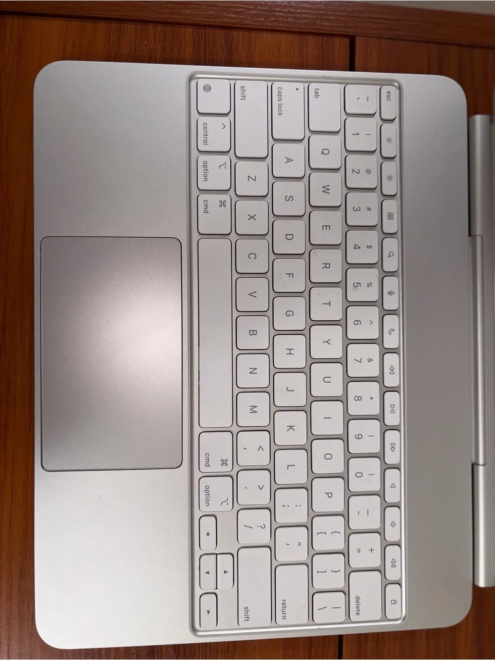 Apple Magic Keyboard for iPad Pro M4 13in in great condition
